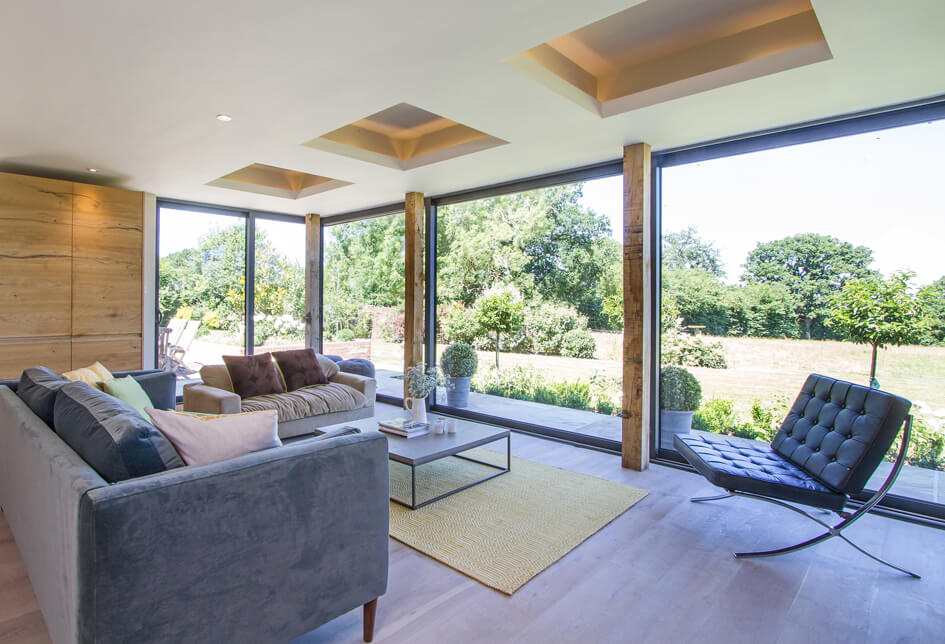 modern-living-room-architecture-in-newbury-berkshire