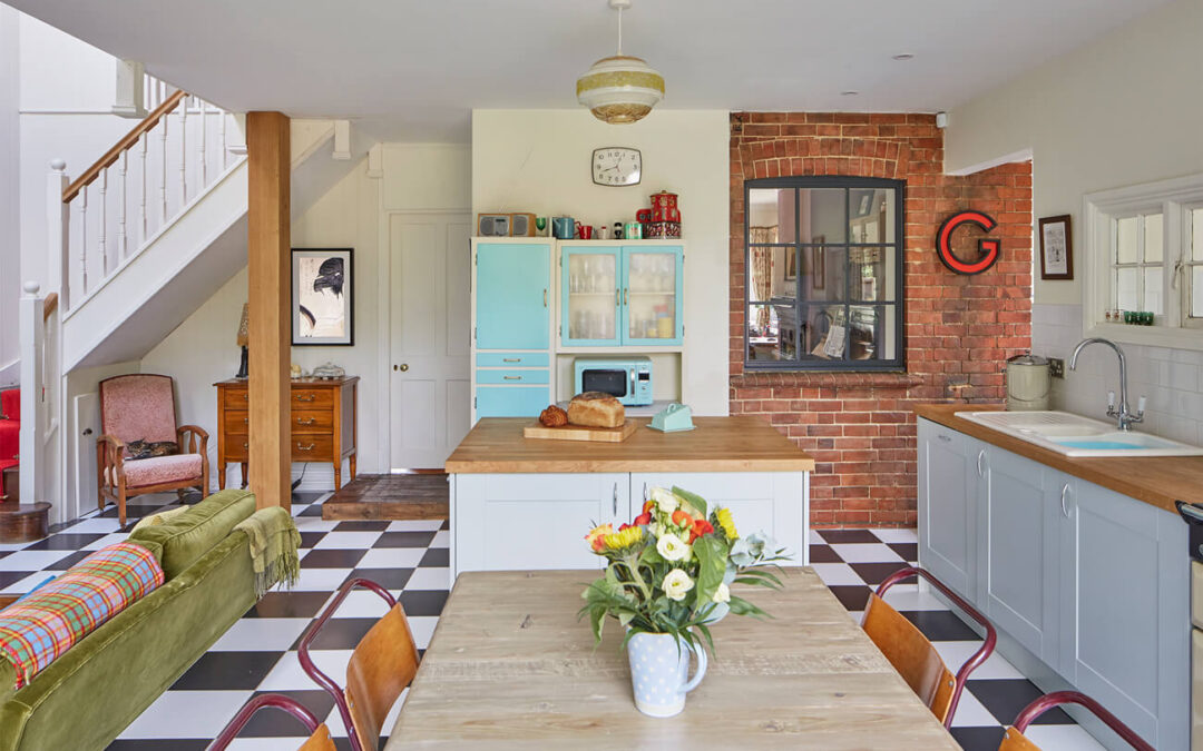 kitchen-cottage-extension-with-exposed-brick-by-absolute-architecture