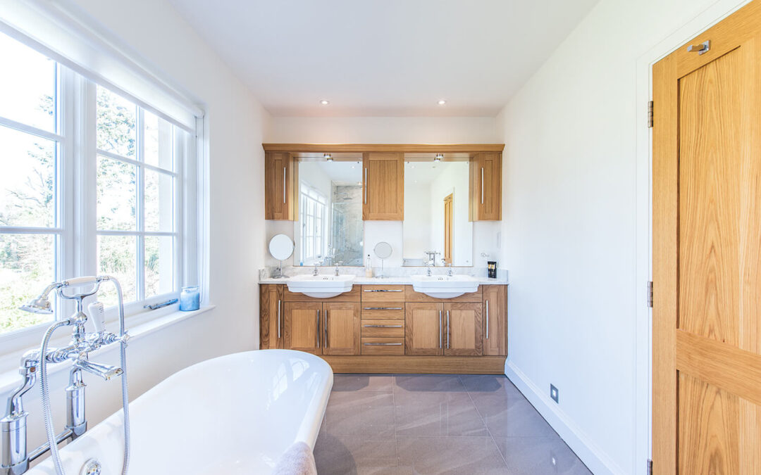 modern-master-suite-toliet-extension-in-berkshire